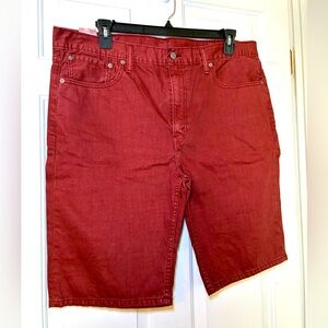 Levi’s 508 Men’s Regular Taper Shorts Size 38 NWT Maroon Below Knee Hangs On Hip